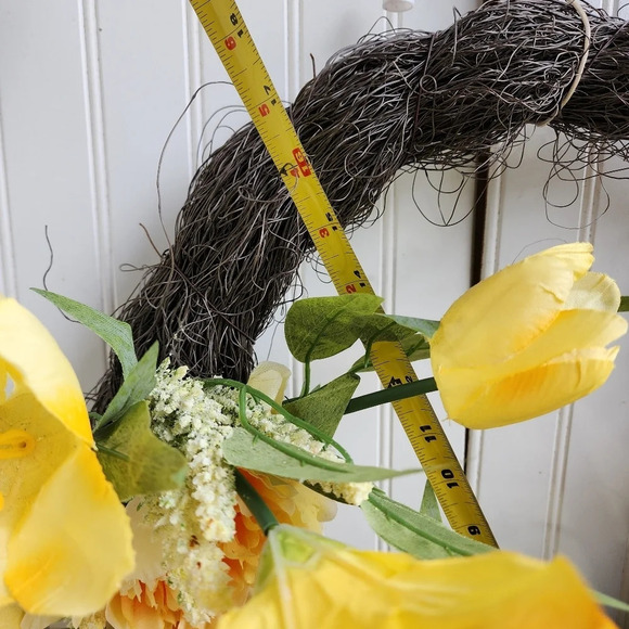 17" Happy Wreath Front Door Wall Lemons Wreath Yellow Tulips - Picture 8 of 9